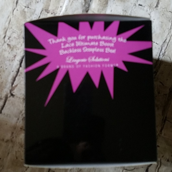 Backless Strapless Lace Bra - Picture 8 of 11